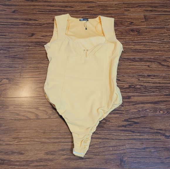 Zara NEW Yellow V-Neck Bodysuit Snap Button Tie Sleeveless Zipper Side NWOT XS/M - Picture 2 of 15
